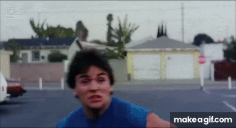 zK4iO3qApiE8rhOb.gif